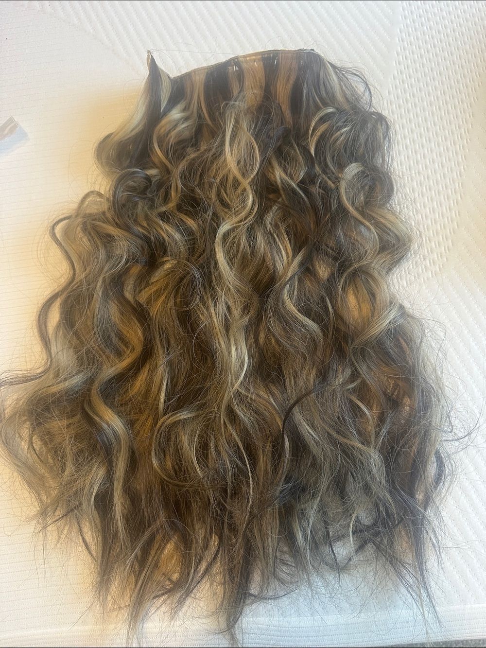 Clips In Hair Extensions - Light Brown - Picture 7 of 7